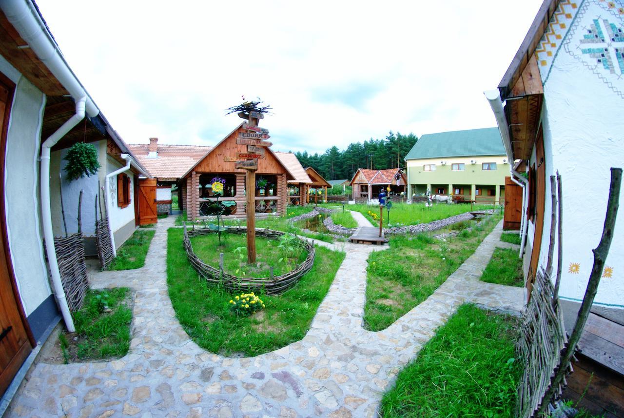 Hotel Mirage Sudovaya Vishnya Exterior foto